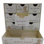 Dāvanas un suvenīri – Jaundzimušā  pirmo mantiņu kaste – Widdop Bingham & Co